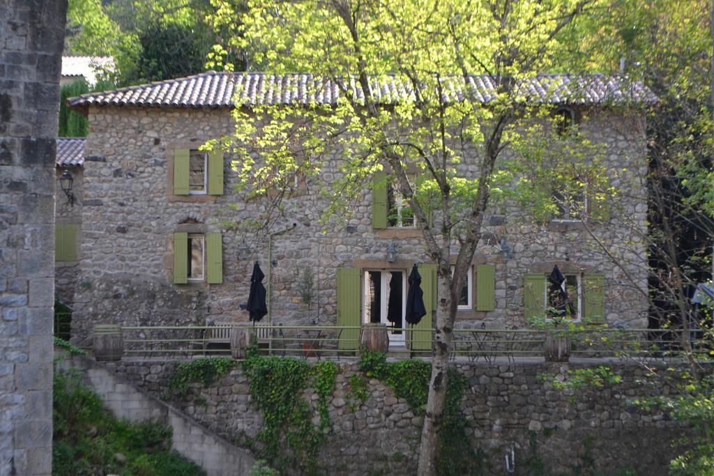 Bed and Breakfast Maison Sous Le Pont Meyras Exteriér fotografie